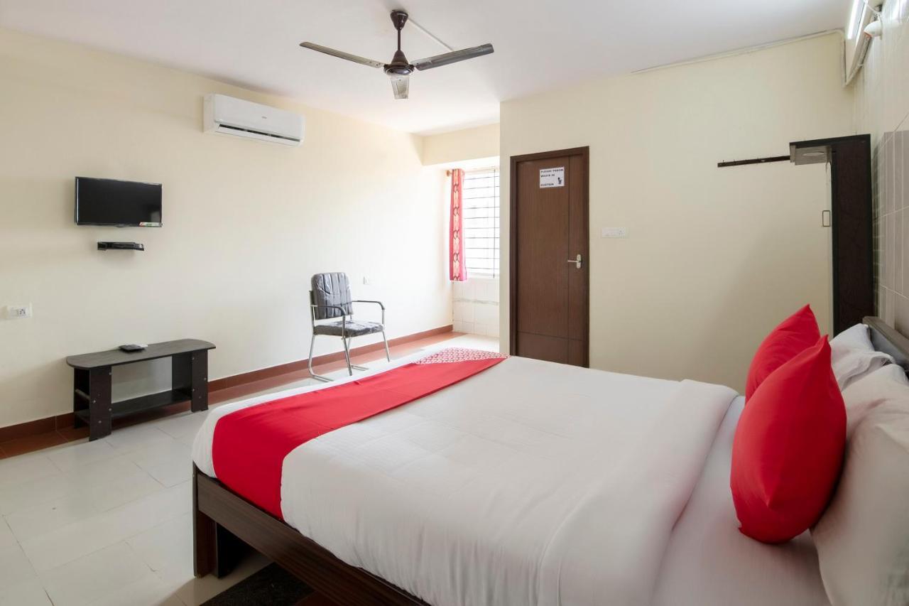 Hotel Oyo 49073 Whitefield Comforts à Bangalore Extérieur photo