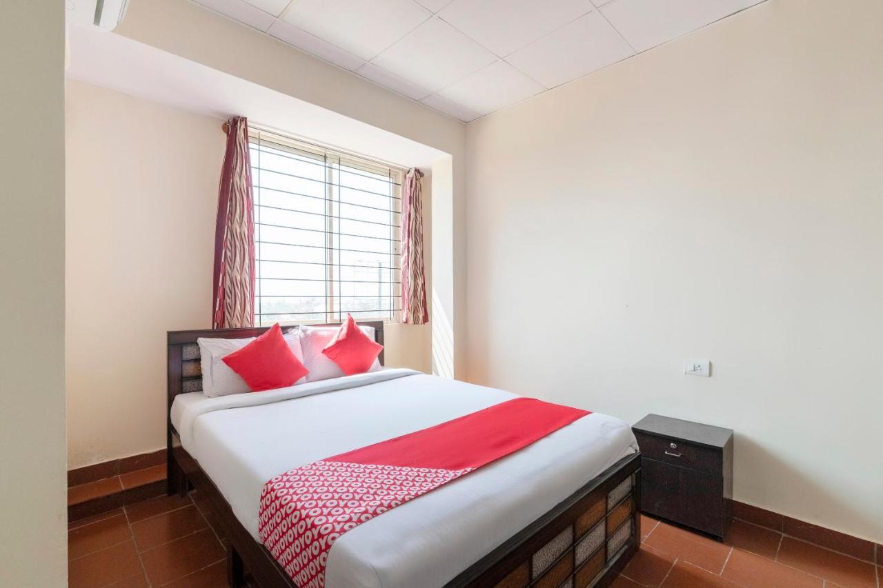 Hotel Oyo 49073 Whitefield Comforts à Bangalore Extérieur photo