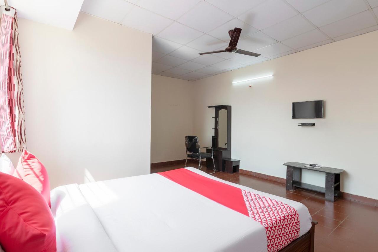 Hotel Oyo 49073 Whitefield Comforts à Bangalore Extérieur photo